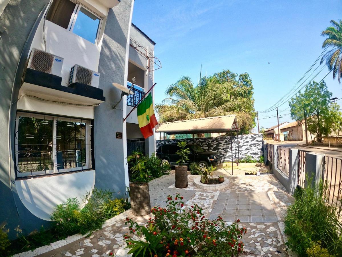 Apartamento Ker Adja Ziguinchor Exterior foto