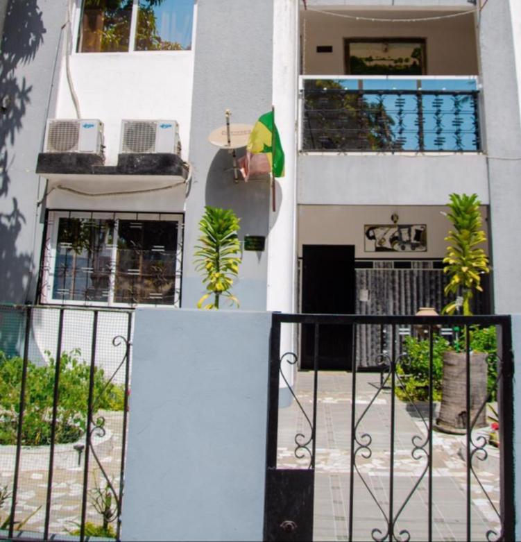 Apartamento Ker Adja Ziguinchor Exterior foto